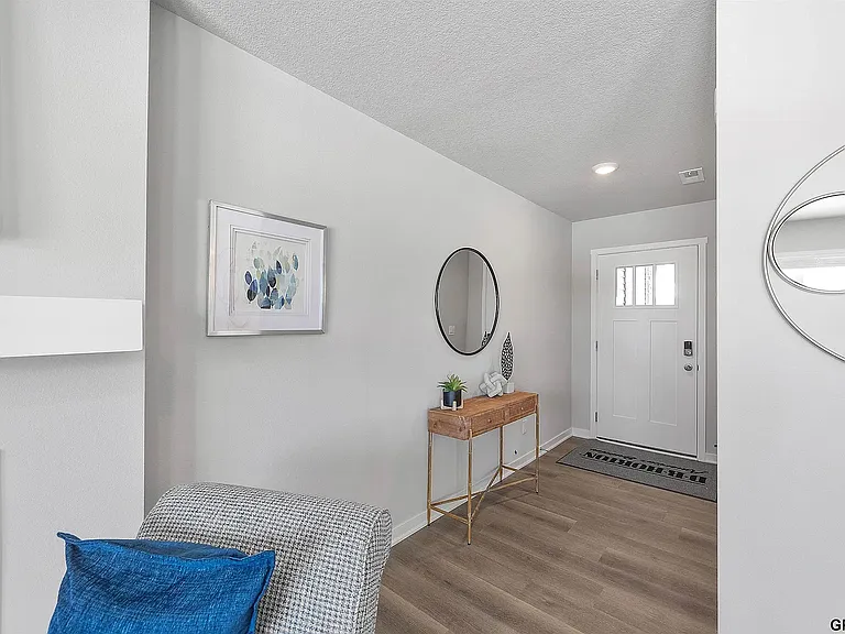 7405 S 204th Ave — Photo 27