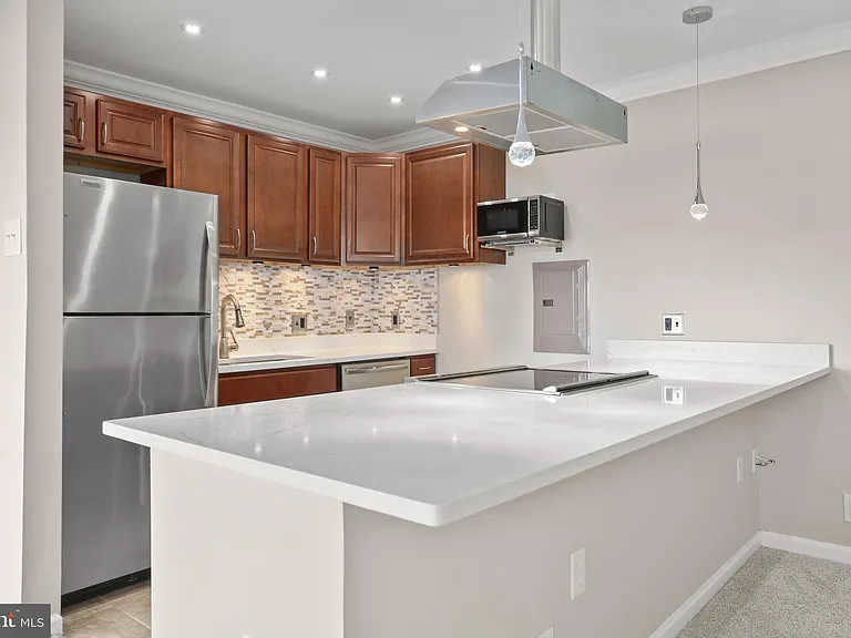 1604 Renate Dr #303 — Photo 6