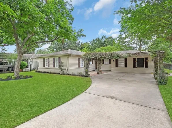 1441 Murray Bay St, Houston, TX 77080