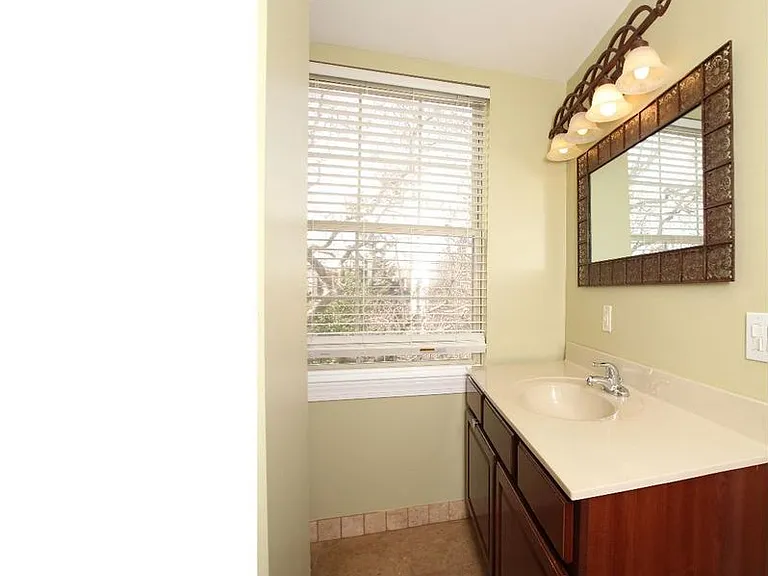 968 N Lawrence St #R — Photo 18