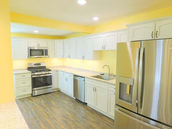 2nd image of 671 Shady Dr E