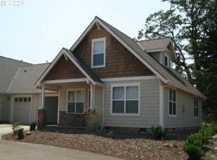 3203 Sherman Ave, Hood River, OR 97031