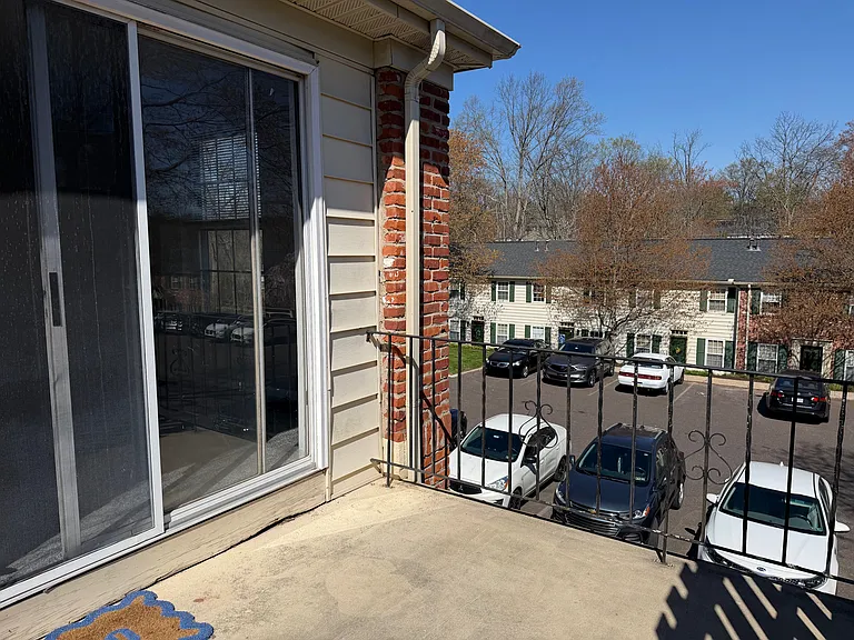 178 Berwick Pl #22M — Photo 8