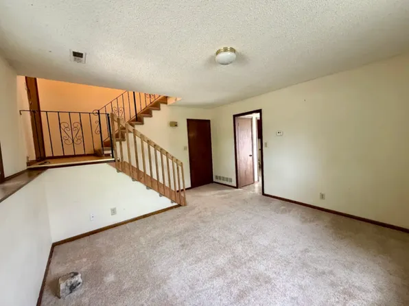 3423 Harvard Rd APT A, Lawrence, KS 66049