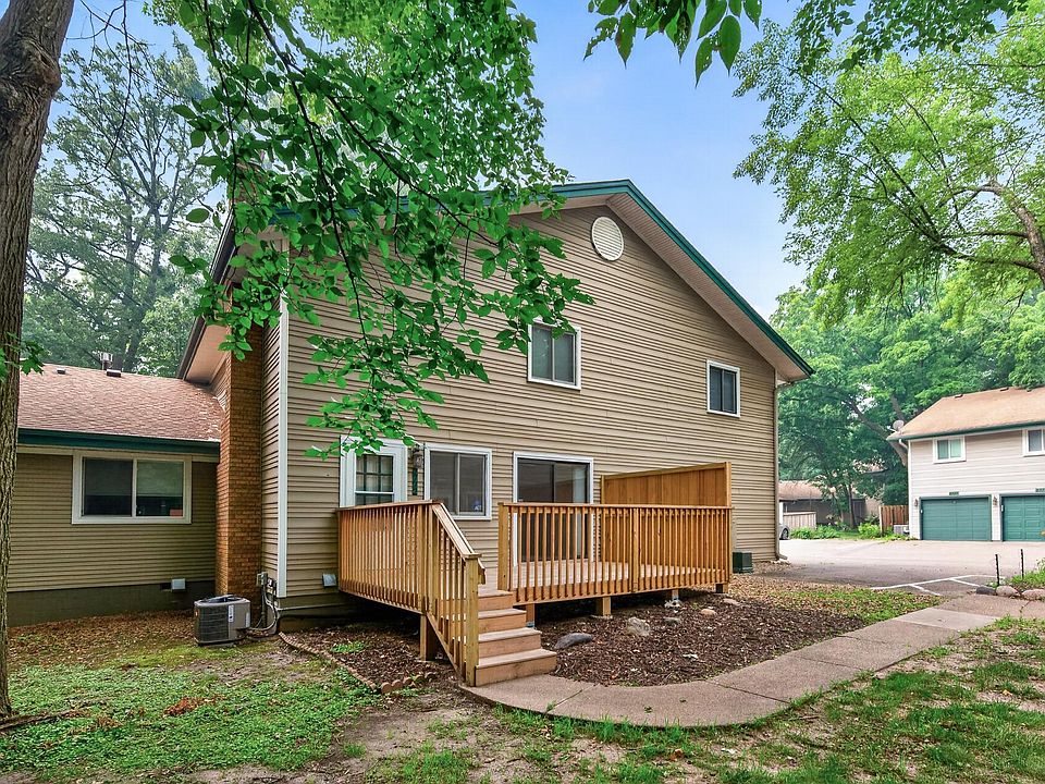 1st image of 2772 Upland Ln N