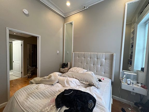 Bedroom #1