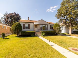 1028 Webster Ln, Des Plaines, IL