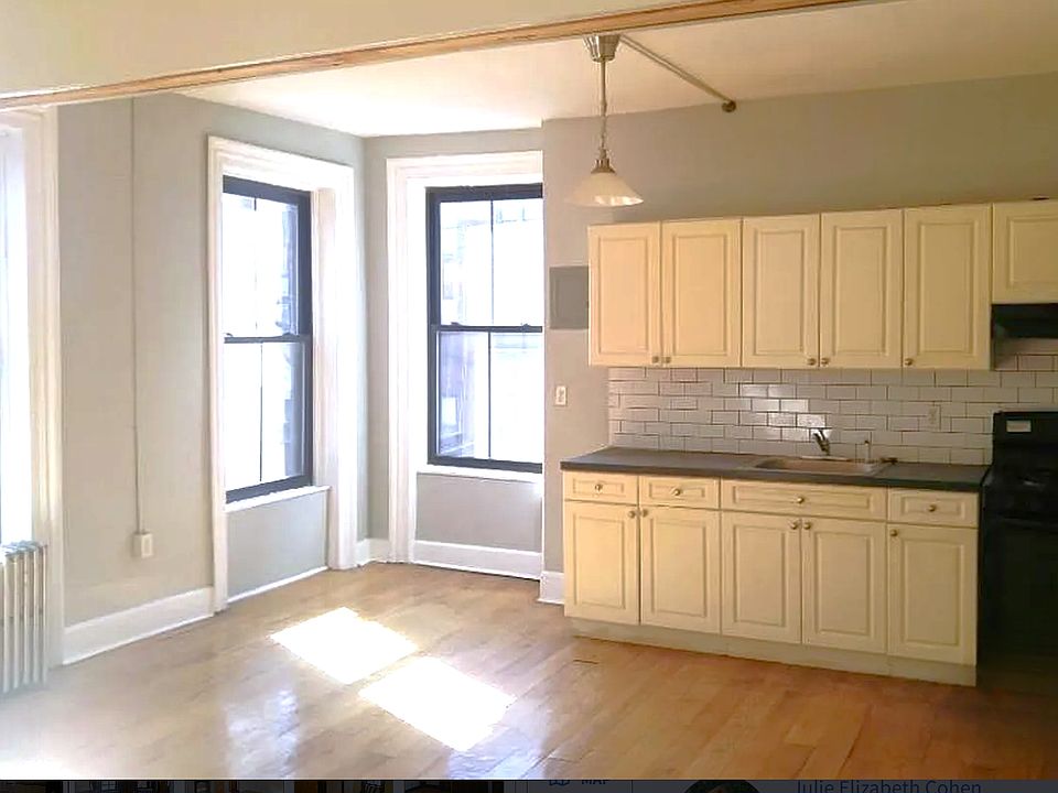 1st image of 493 Tompkins Ave #3