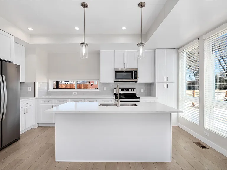 1395 Xavier St #3 — Photo 2