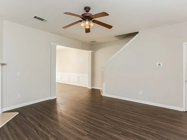 2044 Lakeshore Overlook Dr NW — Photo 5