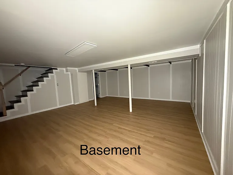241 Kenmore Dr — Photo 22