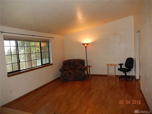 2nd image of 21011 186th Ave E