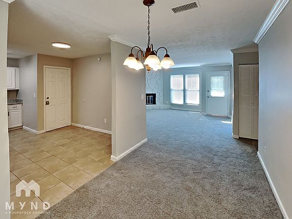 2nd image of 950 Bermuda Ct