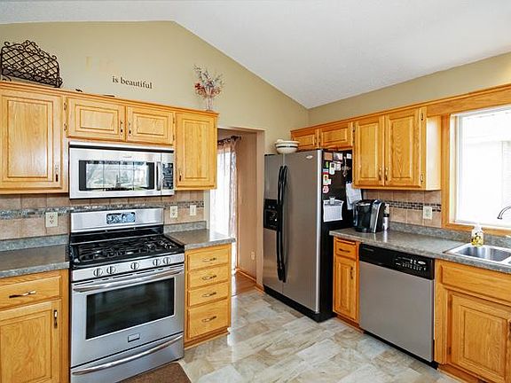 5th image of 7109 89th Ave N