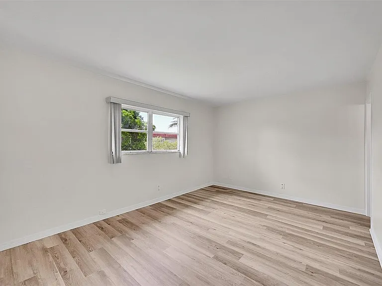 23 Abbey Ln #202 — Photo 9