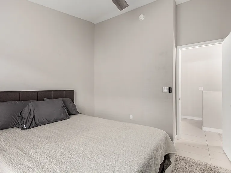2402 E 5th St #1718 — Photo 35