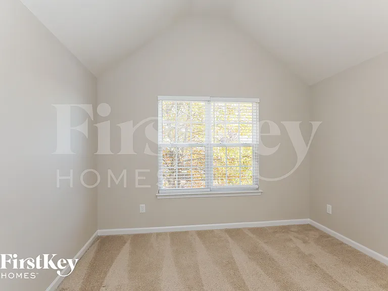 5911 Parkstone Dr — Photo 16