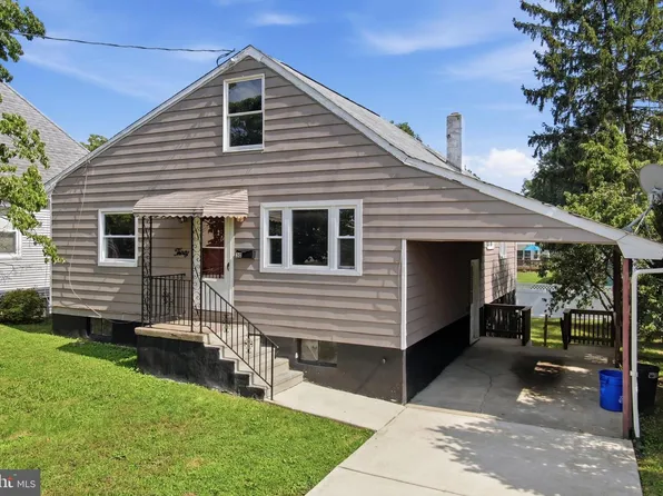 30 Glover Ave, Mount Ephraim, NJ 08059