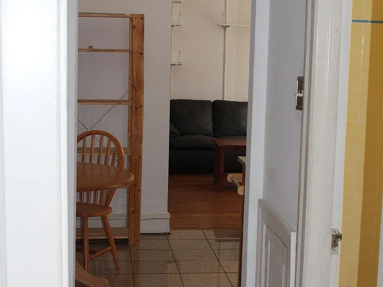 4054 Chestnut St #1R — Photo 7