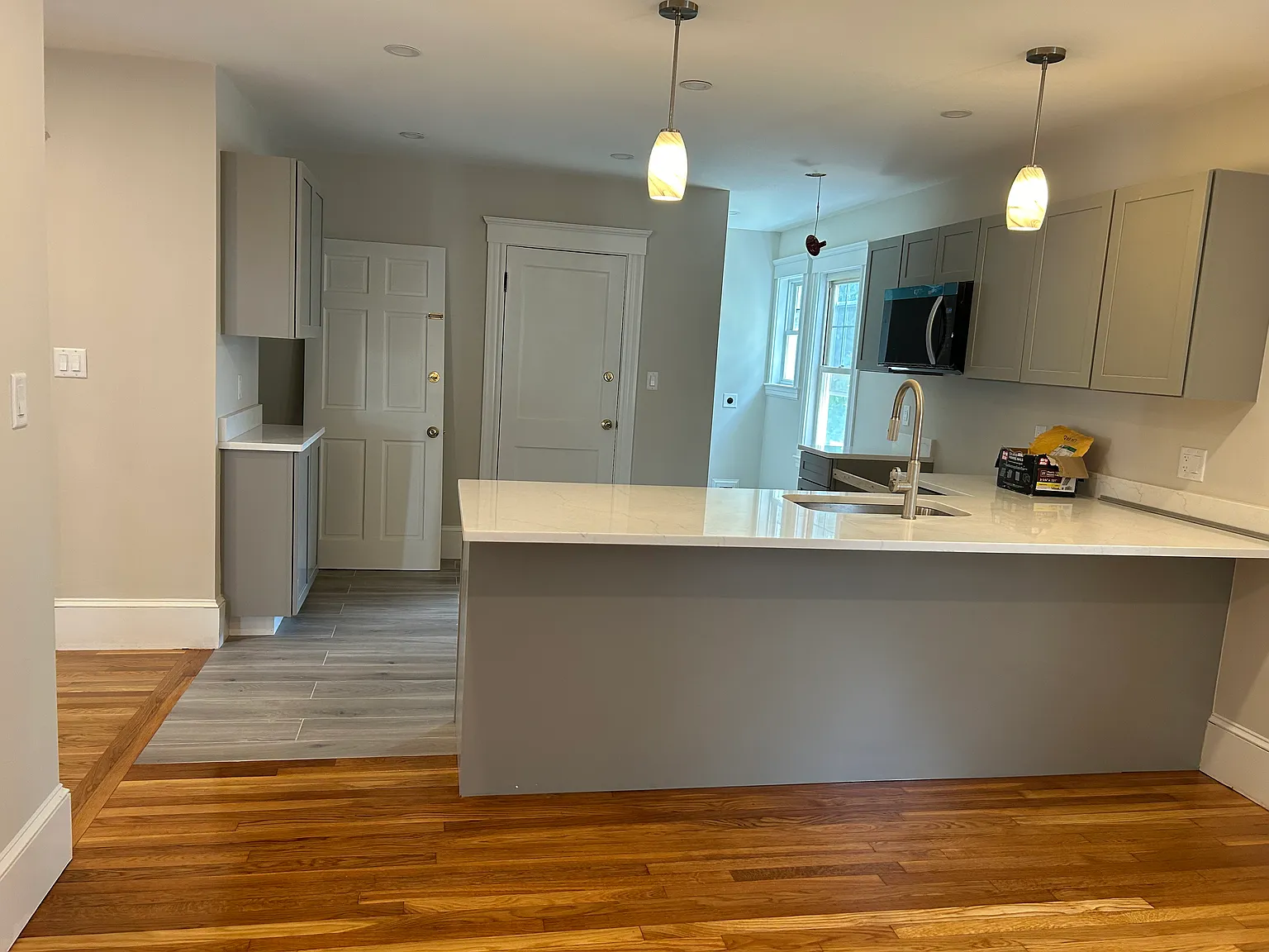 2 bed, $2,800 — Photo 2