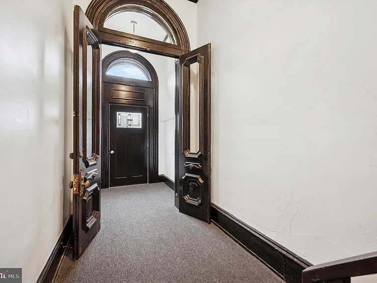 1637 W Girard Ave #1 — Photo 16