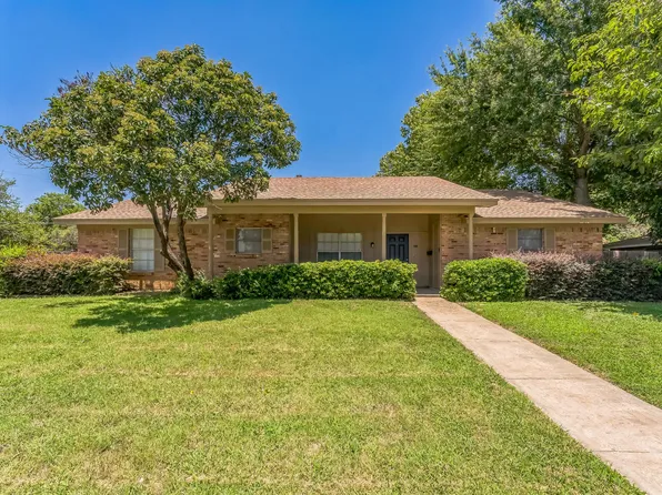 7301 Laurie Dr, Fort Worth, TX 76112