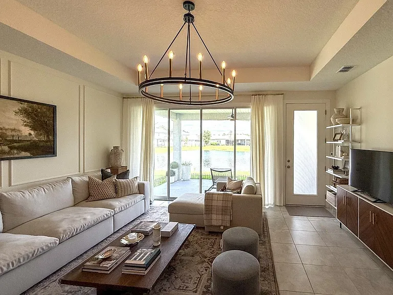 671 Charter Oaks Blvd — Photo 32