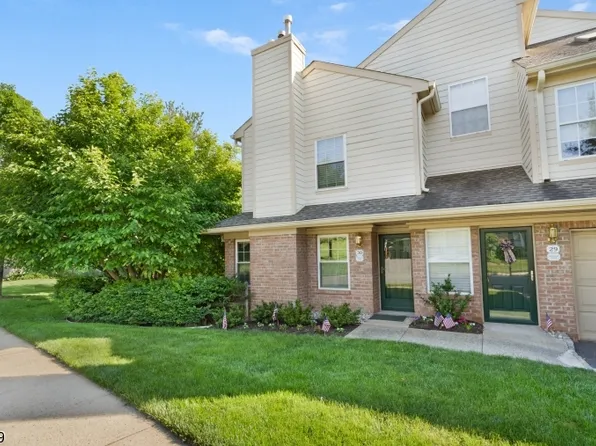 30 Gate House Ct, Morris Twp., NJ 07960