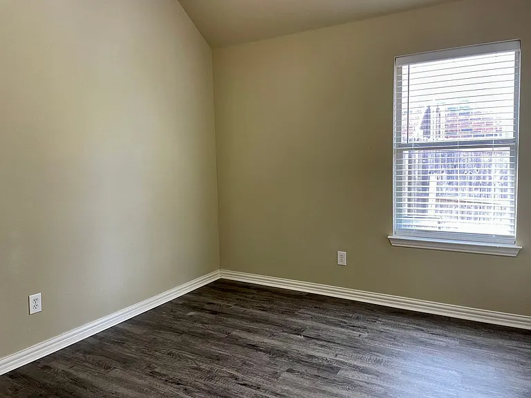 605 Knollwood Trail Ct — Photo 9