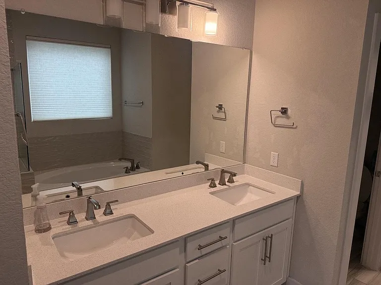 8615 McKamy Dr — Photo 12