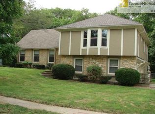 9805 E 90th Ter, Kansas City, MO 64138