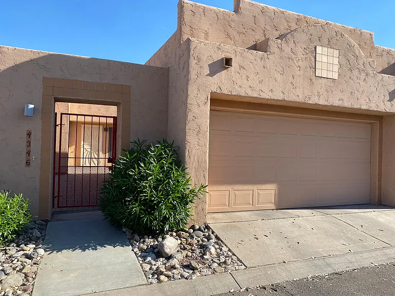 4346 E Dracena Ln — Photo 1