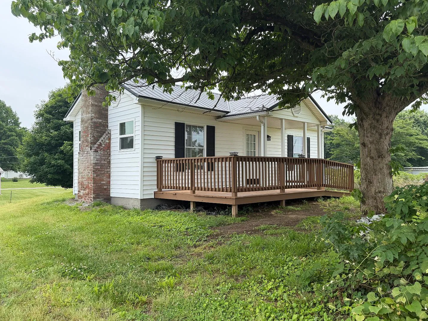 11673 Huntington Rd — Photo 3