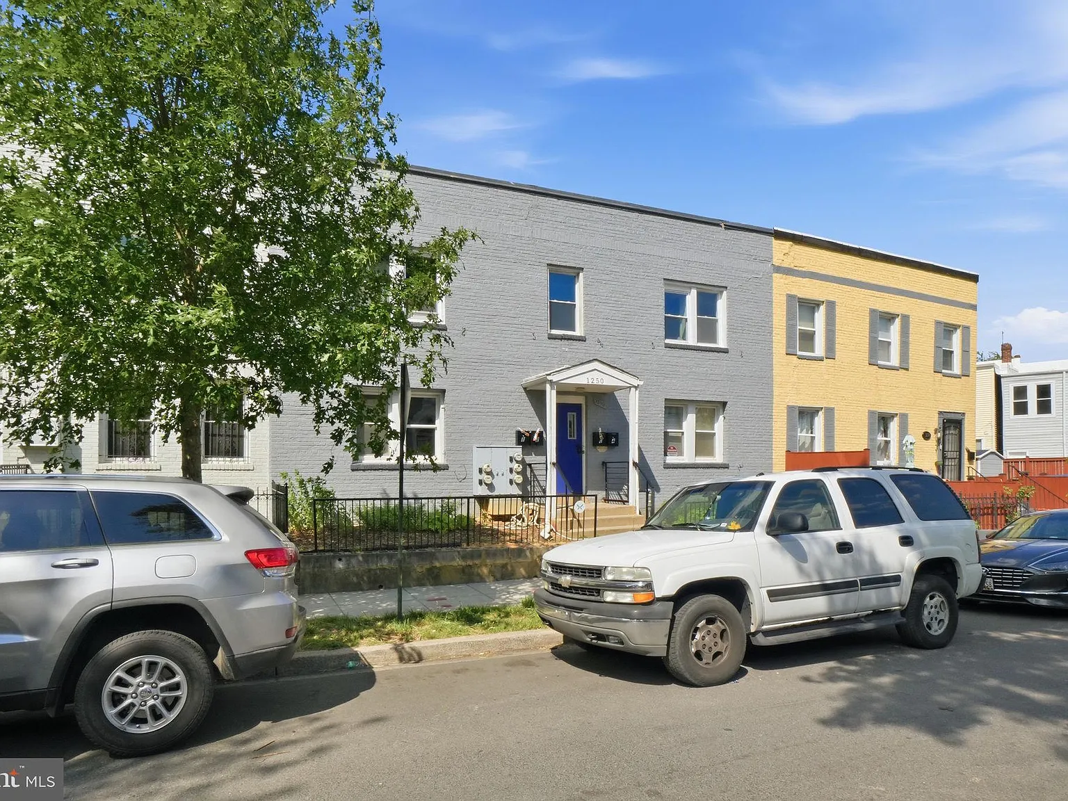 3 bed, 1.0 bath, 650 sqft, $2,475 — Photo 1