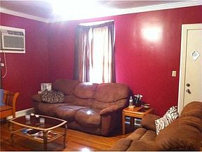 4th image of 606 Avenue E