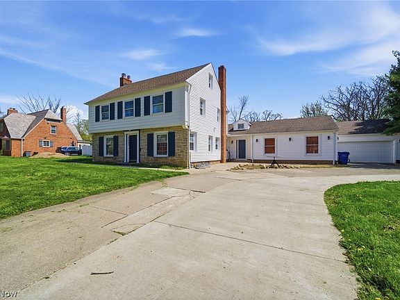 3rd image of 2343 Miramar Blvd