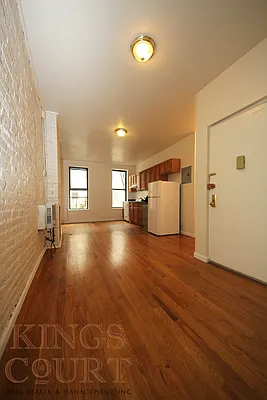 Rented by Kings Court Real Estate | media 19