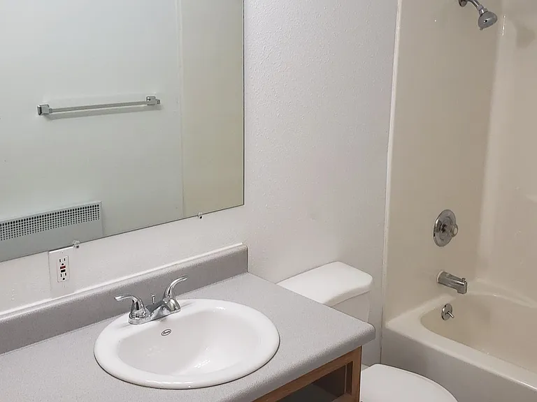 360 Carter Ave #C-4 — Photo 7