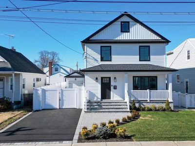 282 Hoffman Street, Franklin Square, NY, 11010