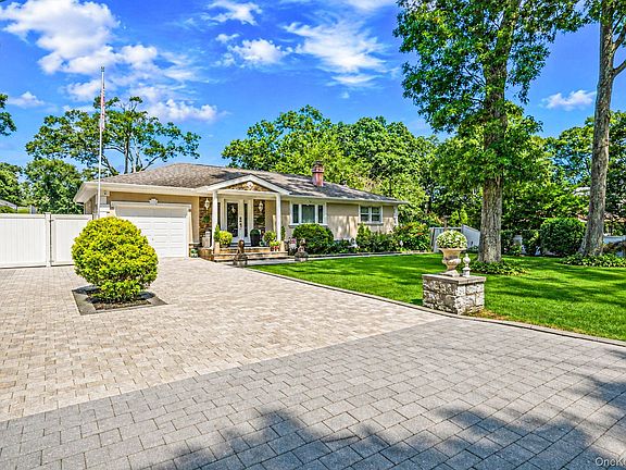 3rd image of 5 Overlook Drive