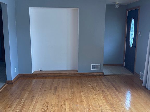 4th image of 1421 Briquelet St