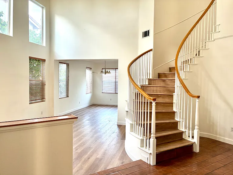 15881 Tanberry Dr — Photo 5