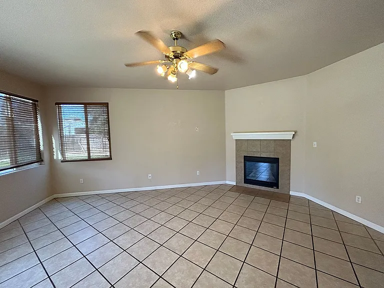 3716 E Vassar Ct — Photo 7