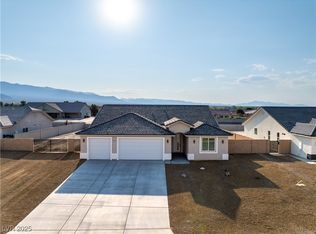 6621 S Parkwood Ct, Pahrump, NV 89061
