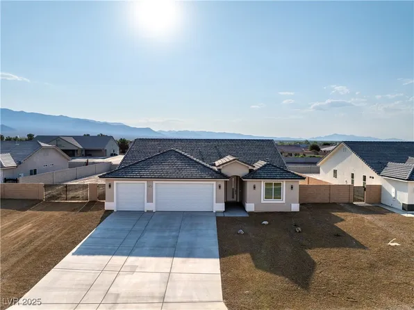 6621 S Parkwood Ct, Pahrump, NV 89061