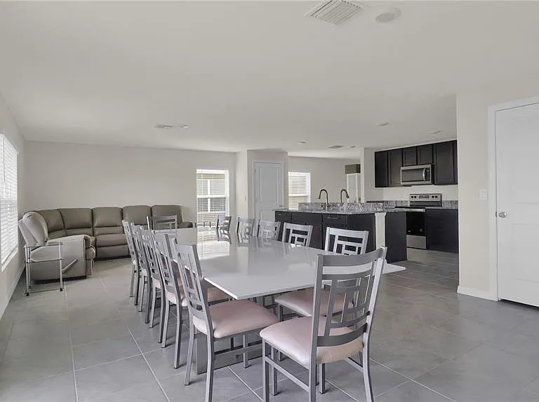5546 Logan Cave Ave — Photo 11