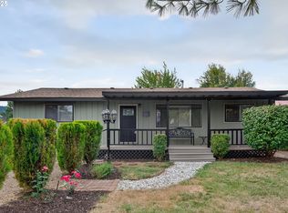 207 Hawthorne St, Sutherlin, OR 97479