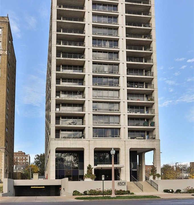 1st image of 4501 Lindell Blvd APT 4H