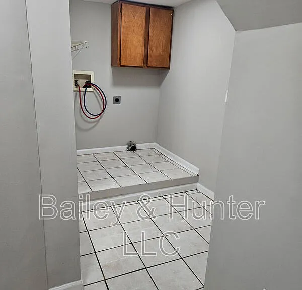 1017 Washington Heights Ter NW #B — Photo 7