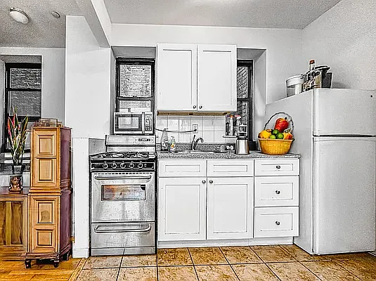 L’Appartement AMERICANA N/S Fooded P/O L'Appartement AMERICANA N/S Fooded P/O